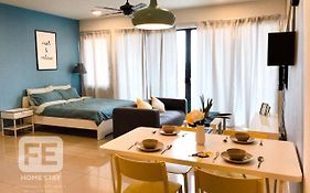Netflix WiFi Cozy Homestay Trefoil Setia Alam Shah Alam 沙亚南舒适温馨日租民宿